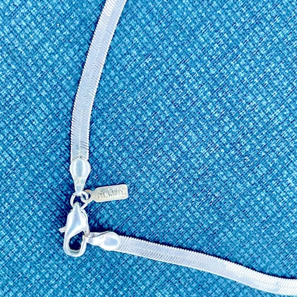 Timeless, Elegant Silver Herringbone Chain Necklace - Picture 6 of 6